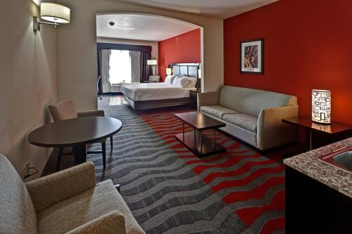 Gallery image of Holiday Inn Express Northwest Maize, an IHG Hotel in Maize
