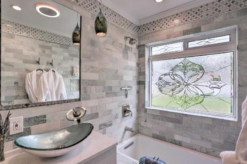 Bathroom sa Parma Heights Home with Private Yard and Pergola