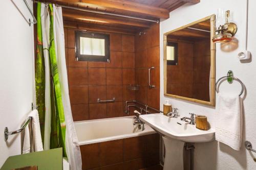 Phòng tắm tại Casa da Cascata