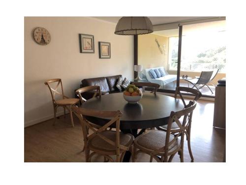 Χώρος καθιστικού στο Costa Puyai II Departamento 5 piso