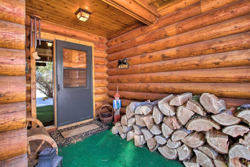 Gambar di galeri bagi Secluded Dillon Home with Private Hot Tub and Deck! di Dillon