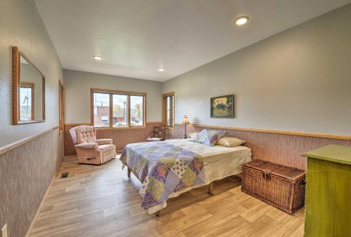 Gallery image of Large Ten Sleep Home on Main St, 10 Mins to Canyon in Ten Sleep