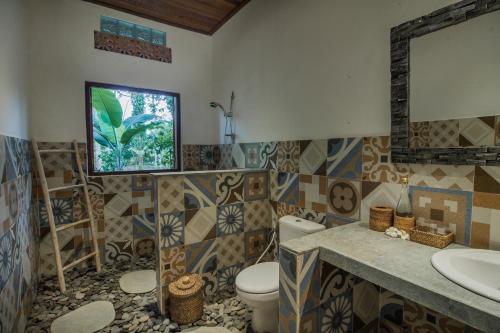 Koupelna v ubytování Abimana Ubud