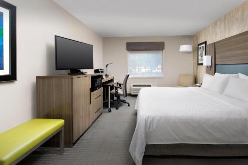 Gallery image of Holiday Inn Express Hotel & Suites Annapolis, an IHG Hotel in Annapolis