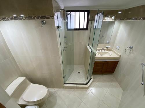 Ένα μπάνιο στο Rivas Apartamentos Santa Marta
