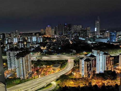 图片素材 冷 黑与白 建筑 天际线 晚 视图 建造 摩天大楼 城市的 市容 市中心 旅行 中文 景区 风景 亚洲 地标 黑暗 黑色 旅游 现代 塔楼 香港 中国 形状 都会 单色摄影 大气现象 人类住区 地球大气
