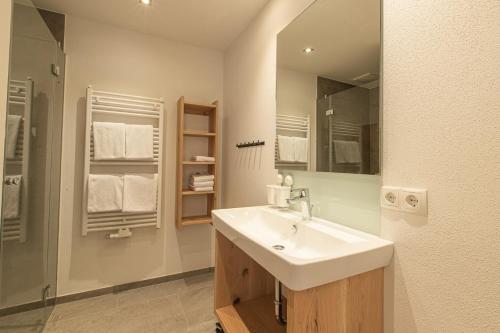 O baie la Appartement Auszeit Eben