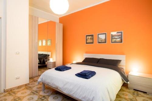 Кровать или кровати в номере Neapolis Bay