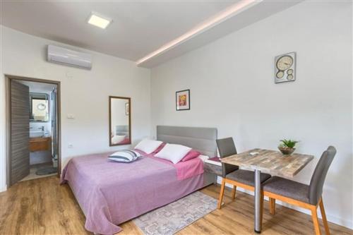 Apartment Olive tree