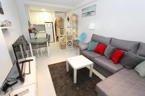 Apartment in Playa Los Locos - Torrevieja Ref 4557にあるシーティングエリア