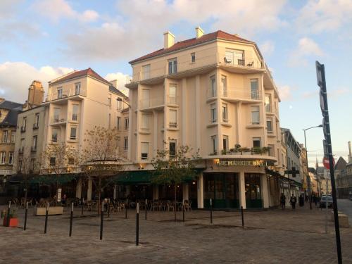 LE NID DES HALLES, Centre Reims, Boulingrin