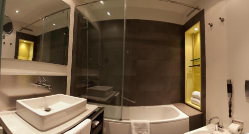 Sixtytwo Hotel photo 71