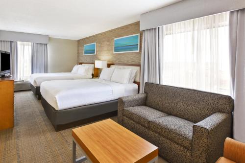 Gallery image of Holiday Inn & Suites Bolingbrook, an IHG Hotel in Bolingbrook