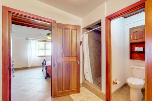 Bilik mandi di Casa Tranquilidad