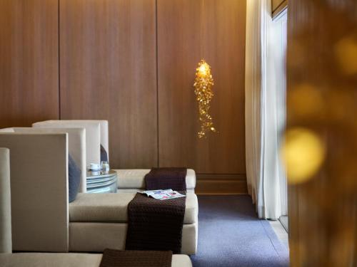 Hotel Bel-Air - Dorchester Collection photo 43