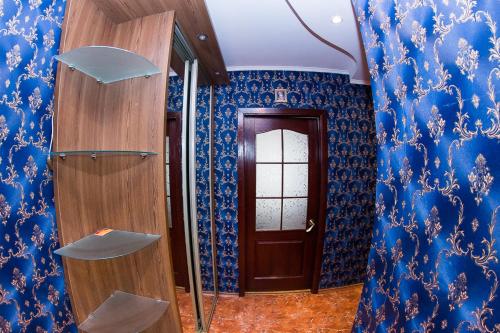 Kúpeľňa v ubytovaní 2 room in Centre on Troitskaya 3 floor