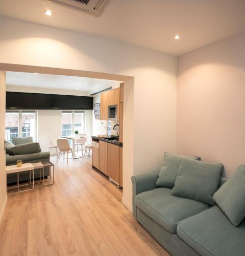 Apart 2 Opera New 2-3 Rooms for 4 guests