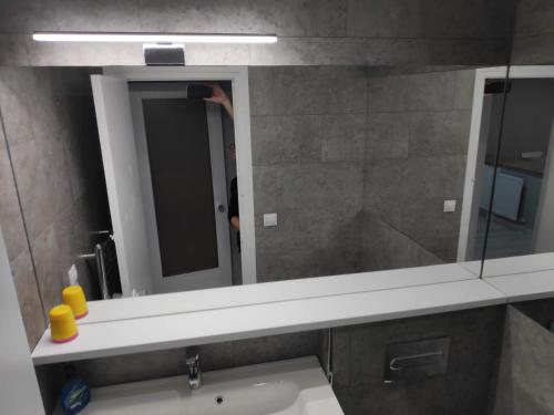  SUITEDREAMS - Boigues 3 -  Room  picture :   Shower    Hairdryer    Iron                           