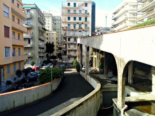 Maison Ninì - Vicino Metro e Lungomare - Relax a Napoli