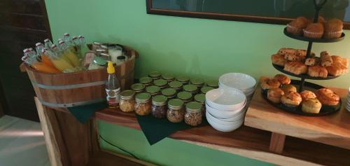 Еда / где поесть недалеко от виллы