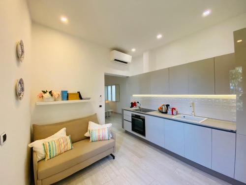 A kitchen or kitchenette at Al castello