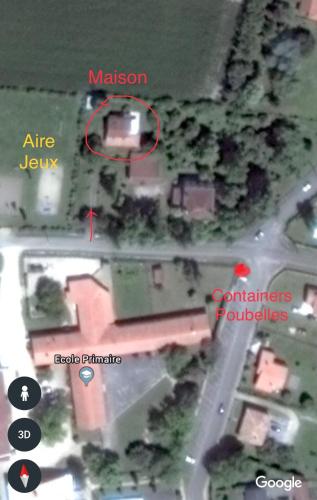 a map of a house with the names of buildings at Maison spacieuse tout confort 10 personnes in Meilhan