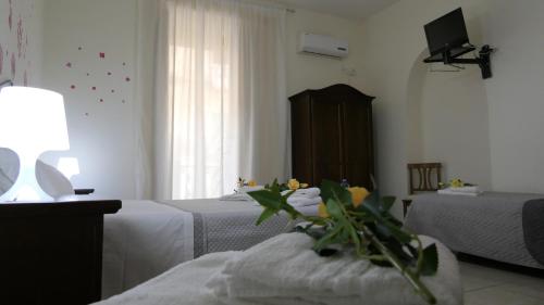 Gallery image of B&B Dimora Cirillo in Naples