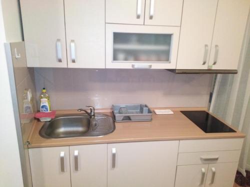 Cuina o zona de cuina de FEEL LIKE HOME