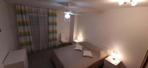 Postel nebo postele na pokoji v ubytování New Appartement, fully air conditioned, South Tenerife!