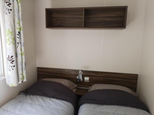 Photo de la galerie de l'établissement Meublé de tourisme 6/8 pers bord de mer sur camping 4*, à Vias