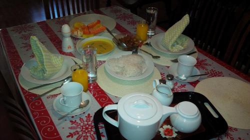 ホームステイの敷地内または近くでの食事または食べ物