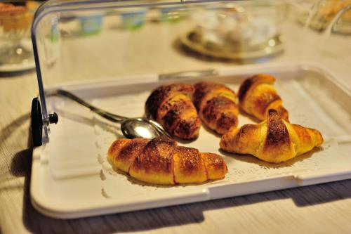 ゲストハウスの敷地内または近くでの食事または食べ物