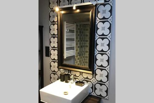 Koupelna v ubytování LA MARLIERE maison de charme à la campagne