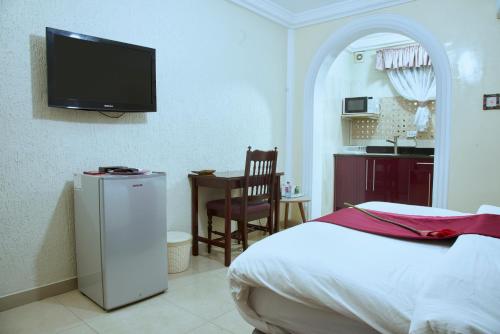 Gallery image of The Ritzz Exclusive Guest House in Accra