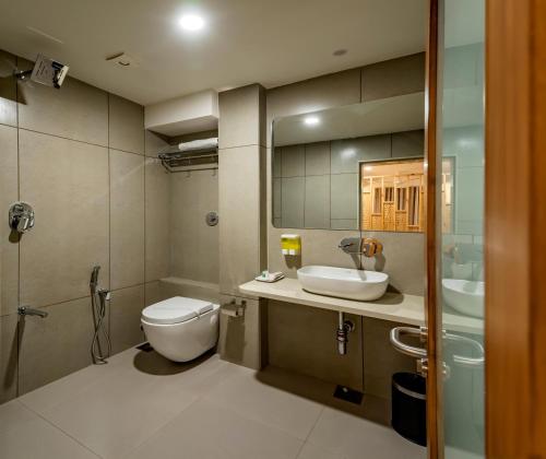 Gallery image of Hotel Pleasant Lake in Ahmedabad