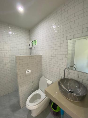 Budchui Guesthouseにあるバスルーム