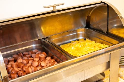 Jídlo v hotelu nebo okolí