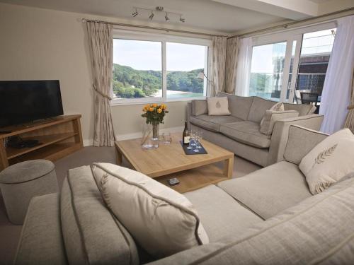 2 Hamstone Court – Photos 4