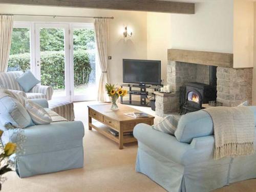 The Lake Cottage – Photos 2