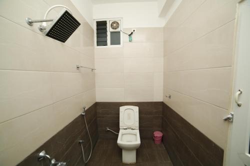 Baðherbergi á Hotel Ragavendra Rameswaram