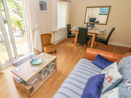 Χώρος καθιστικού στο 2 Primrose Cottage