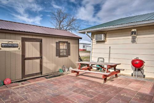 Gallery image of HighPlaines Haven - Great Hunting and Fishing! in Long Lake