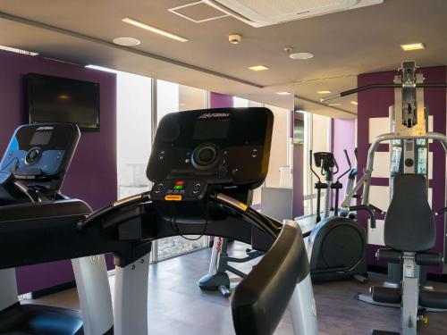 Фитнес-центр и/или тренажеры в Mercure Guarulhos Aeroporto