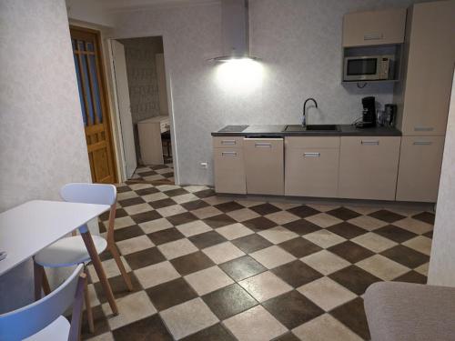 Η κουζίνα ή μικρή κουζίνα στο ReeDe Villa