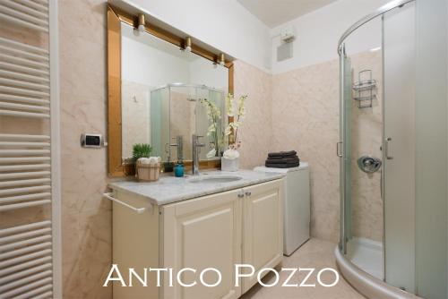 Afbeelding uit fotogalerij van Appartamento Antico Pozzo in Riva del Garda