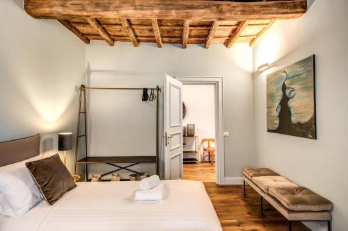 Febo Decharm apartment