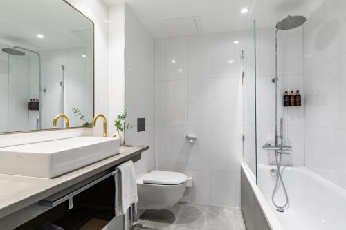 Koupelna v ubytování Clarion Hotel Gillet