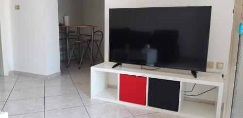 TV a/nebo společenská místnost v ubytování B&B Frontepista
