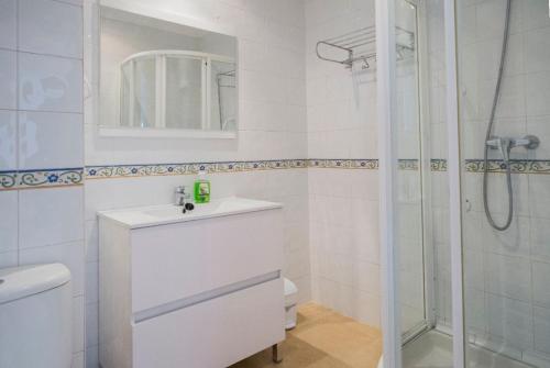 First Line Beach Apartment with Two Bedrooms and Sea View