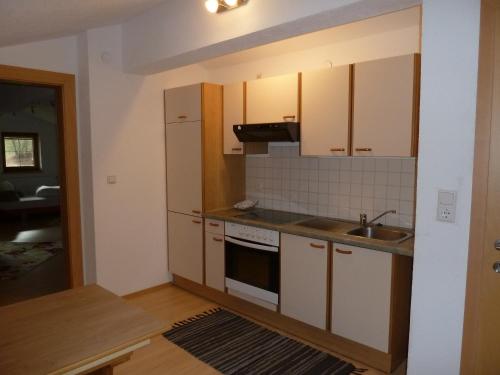 Η κουζίνα ή μικρή κουζίνα στο Appartements-Kaltenbach